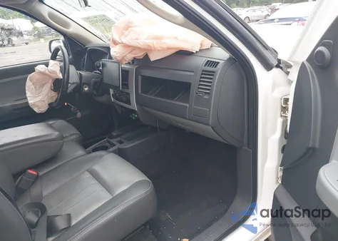 2008 Dodge Dakota Quad Laramie z USA, uszkodzony, nr VIN 1D7HW58NX8S602778